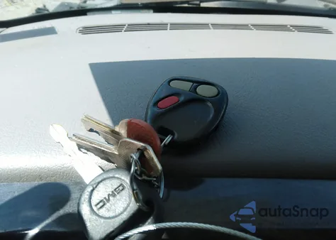 2001 GMC Yukon Denali из США, поврежденный, VIN 1GKEK63U21J317652